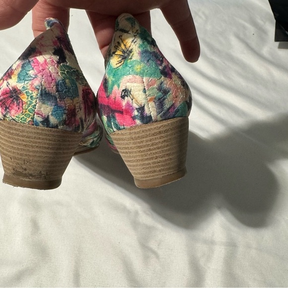 Dorking by Fluchos Short Wedge Heels – Size 37 (US 6.5) - Picture 9 of 10